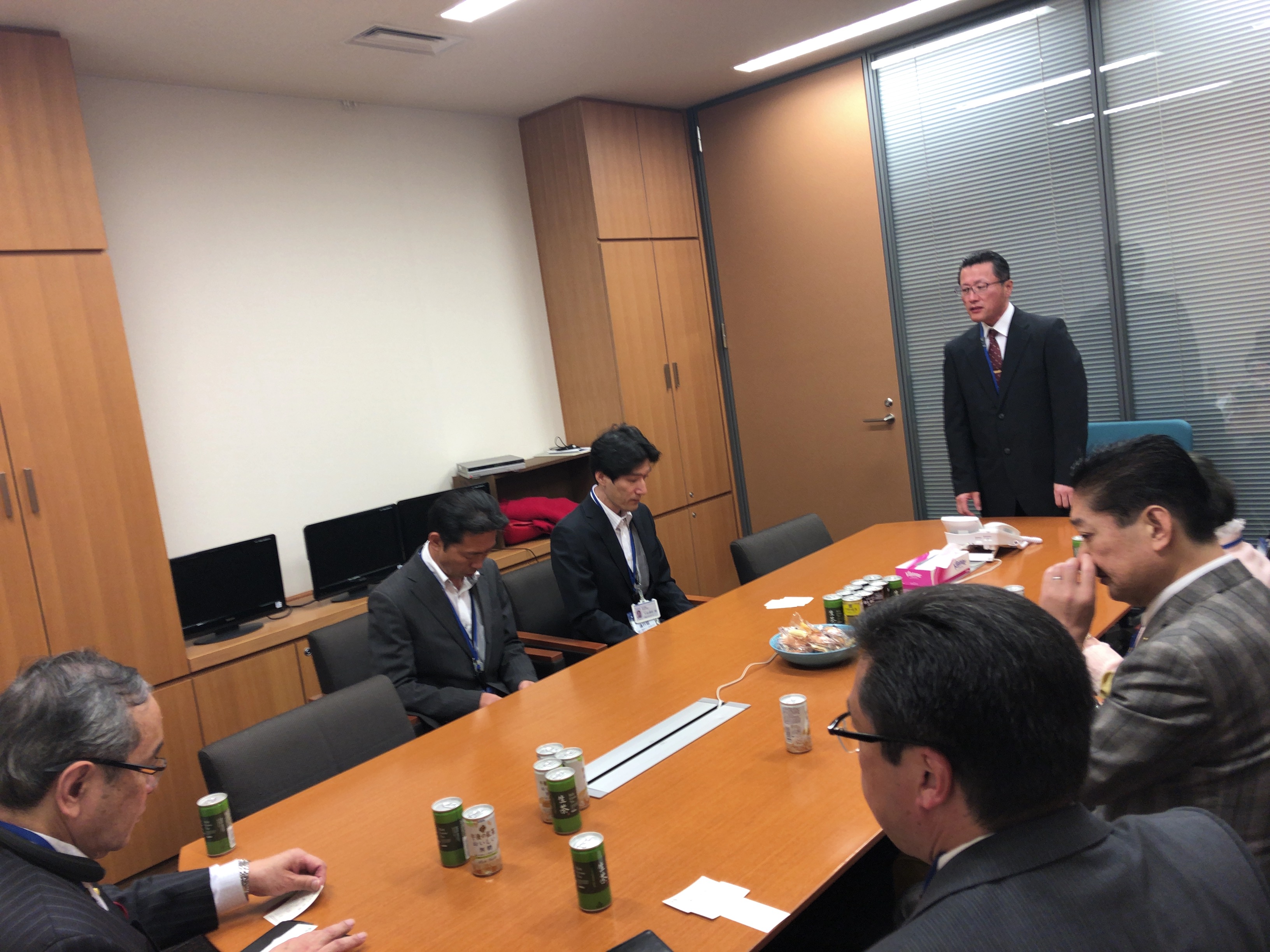 厚労省と協議